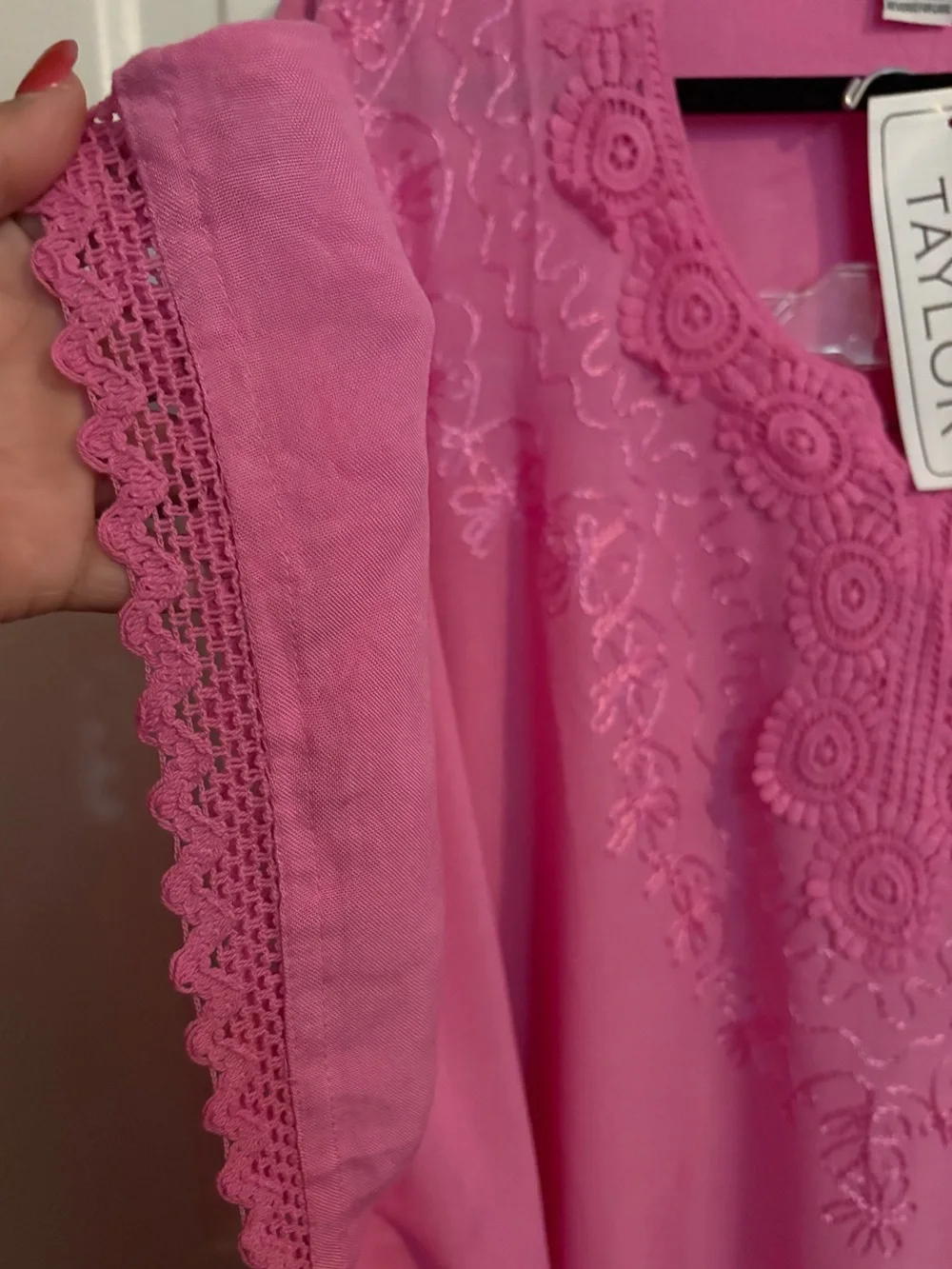 Fuchsia Embroidered Tunic & Wide Leg Pant Set - Picture 3 of 14
